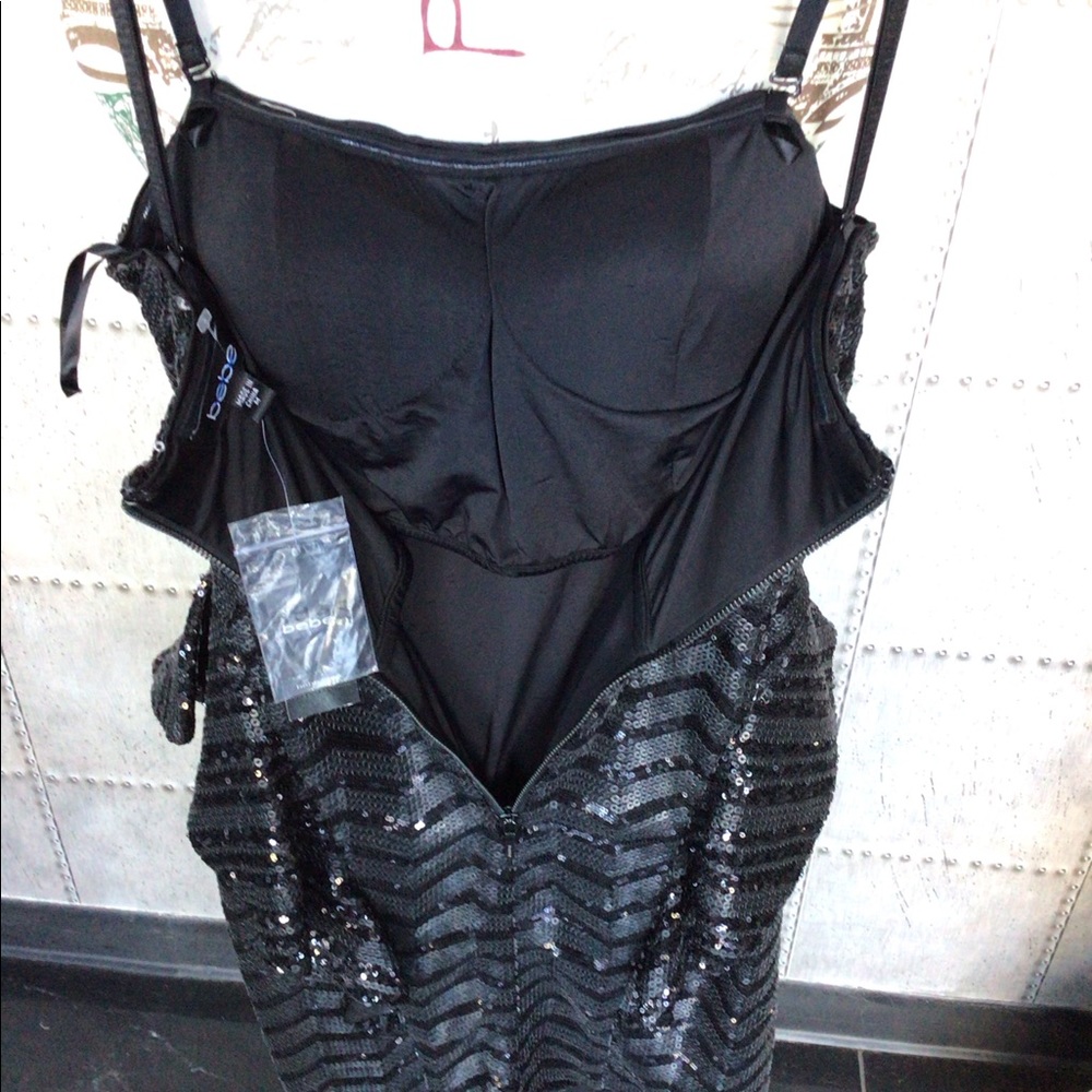 Dress - Picture 4 of 6